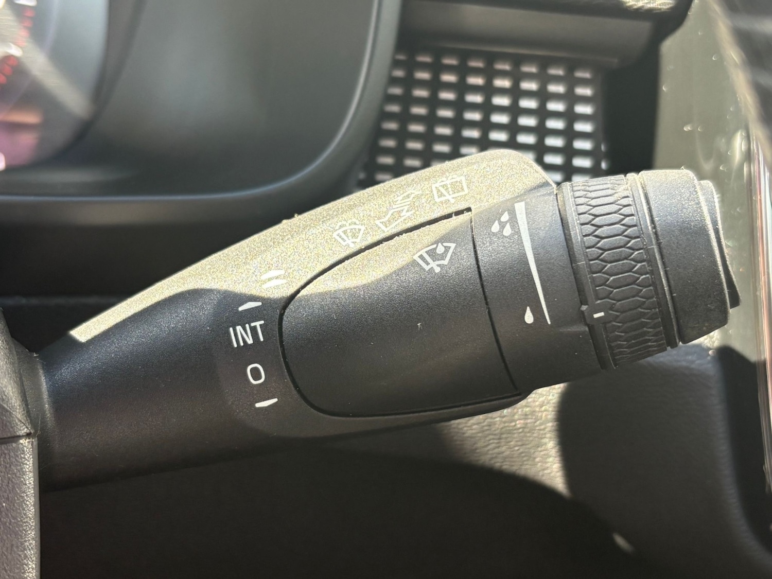 Used Volvo XC40 2020 for sale - 75902325: Photo 24