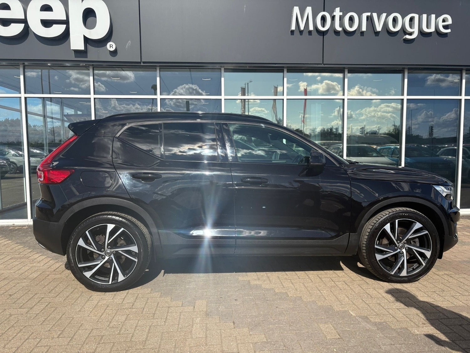 Used Volvo XC40 2020 for sale - 75902325: Photo 3