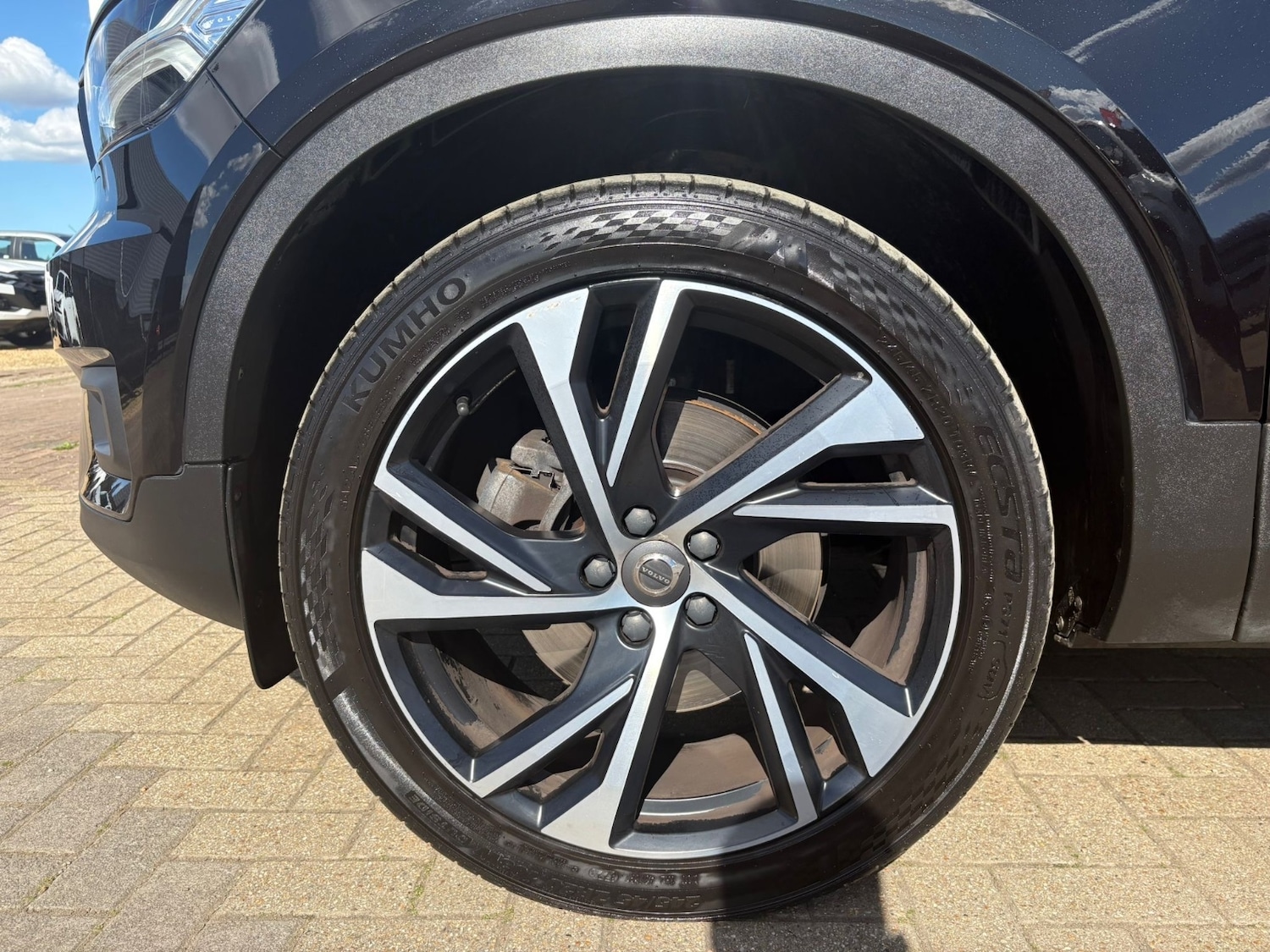 Used Volvo XC40 2020 for sale - 75902325: Photo 9