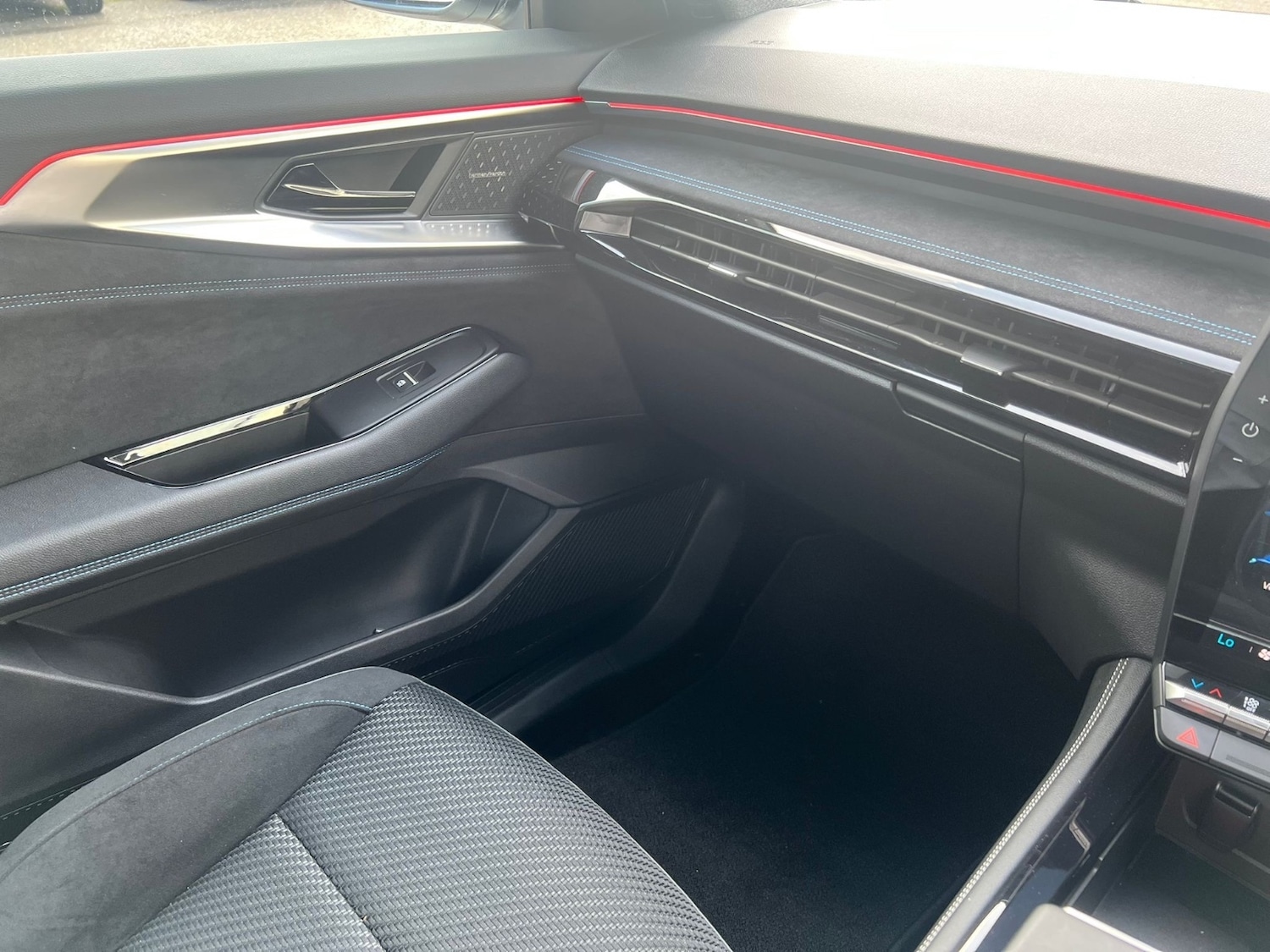 Used Renault Austral 2025 for sale - 76869366: Photo 46