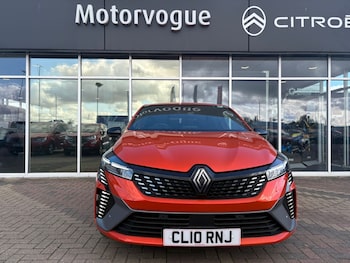 Used Renault Clio 2023 for sale - 76168580: Photo 2