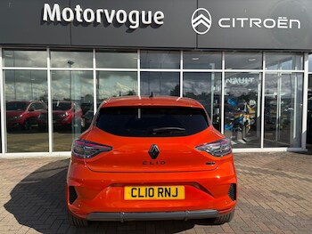 Used Renault Clio 2023 for sale - 76168580: Photo 4