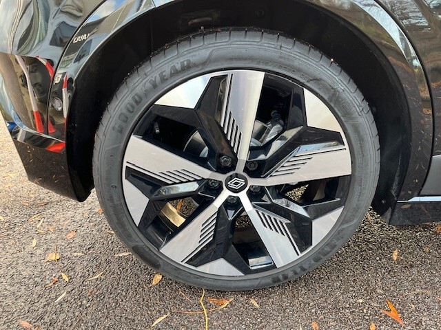 Used Renault Megane E Tech 2023 for sale - 76868755: Photo 11