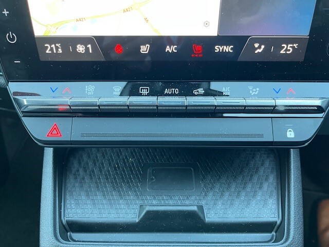 Used Renault Megane E Tech 2023 for sale - 76868755: Photo 29