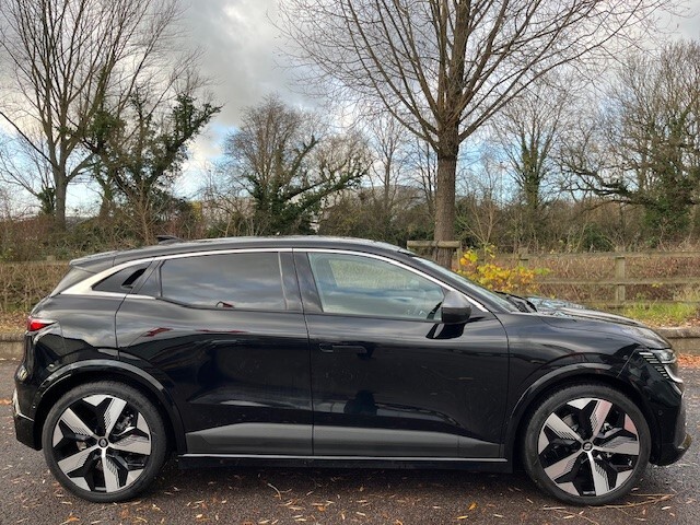 Used Renault Megane E Tech 2023 for sale - 76868755: Photo 4