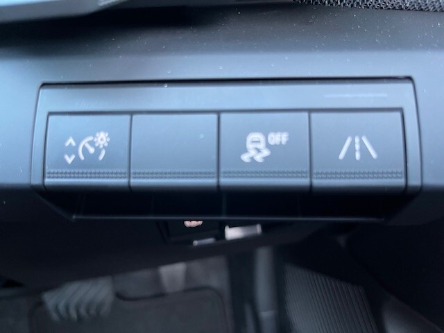 Used Renault Megane E Tech 2023 for sale - 76868755: Photo 40