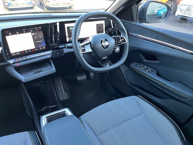 Used Renault Megane E Tech 2023 for sale - 76868755: Photo 42