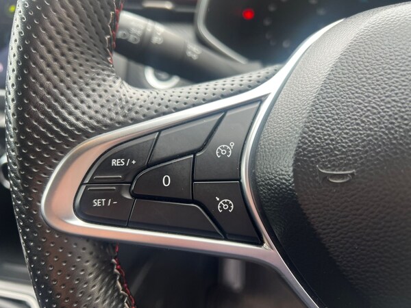 Used Renault Clio 2023 for sale - 75355227: Photo 24