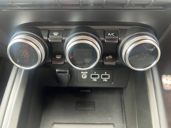 Used Renault Clio 2023 for sale - 75355227: Photo 51