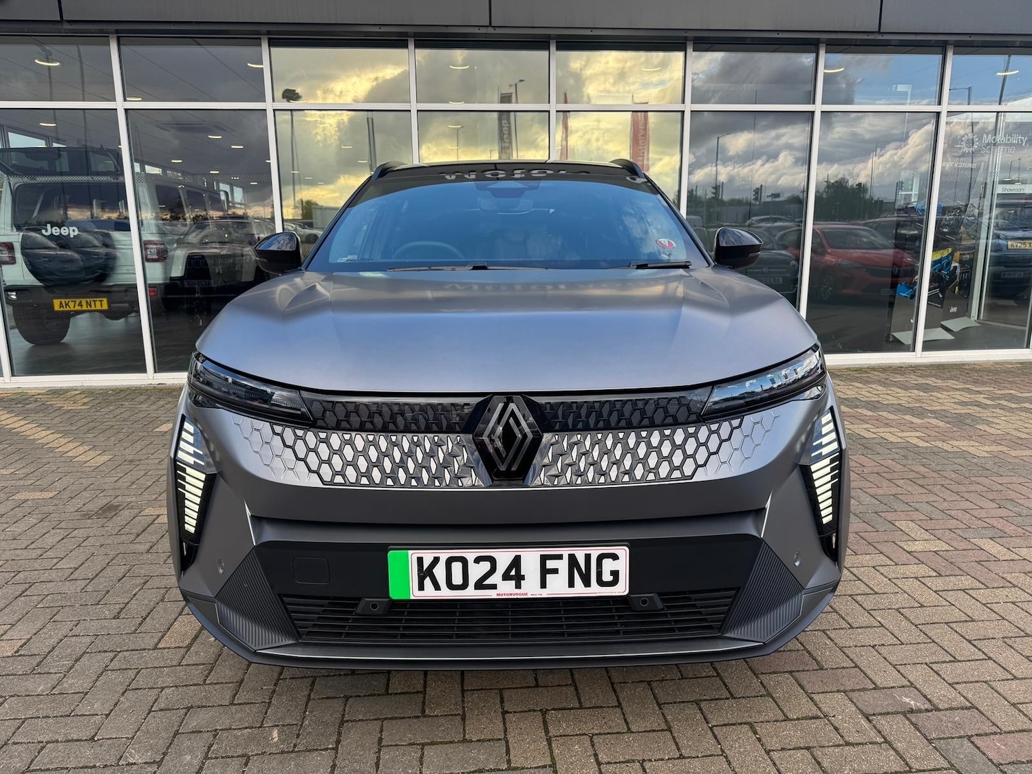 Used Renault Scenic E-Tech 2024 for sale - 76684062: Photo 88