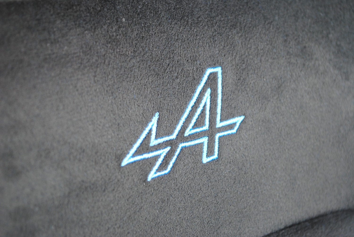 Used Renault Arkana 2023 for sale - 76868852: Photo 38