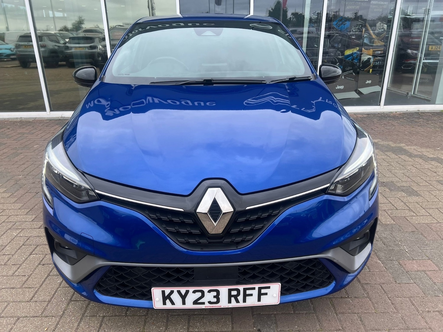 Used Renault Clio 2023 for sale - 76869139: Photo 11