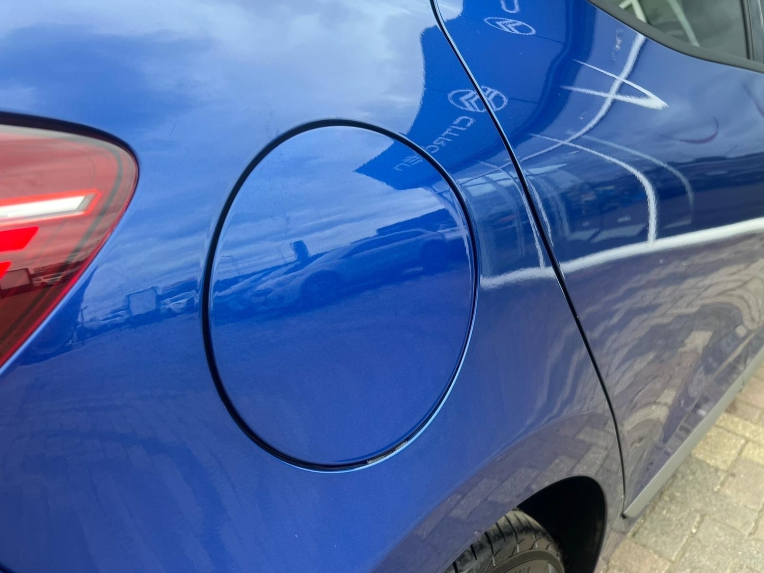 Used Renault Clio 2023 for sale - 76869139: Photo 12