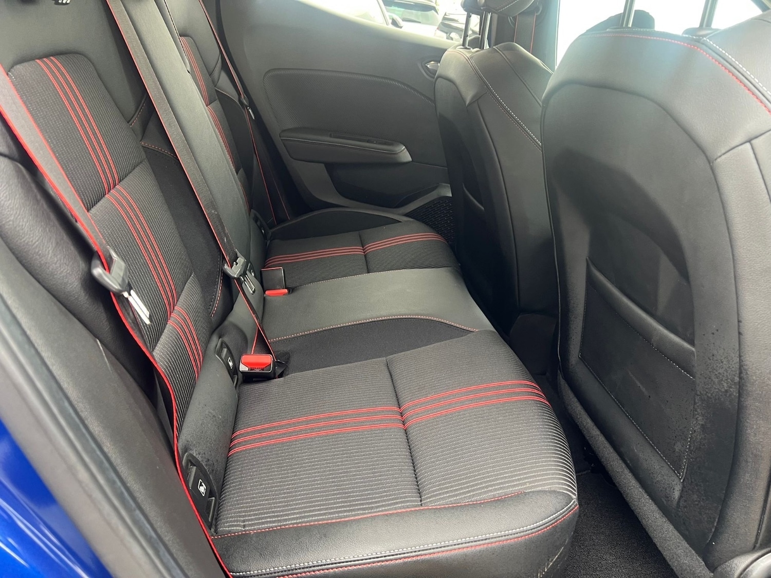 Used Renault Clio 2023 for sale - 76869139: Photo 35