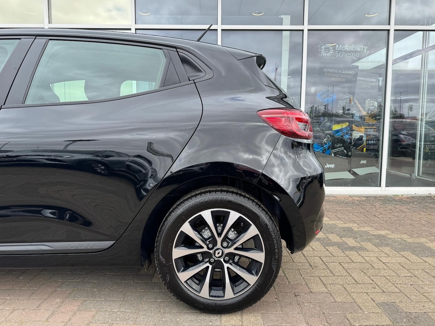 Used Renault Clio 2023 for sale - 76869007: Photo 18