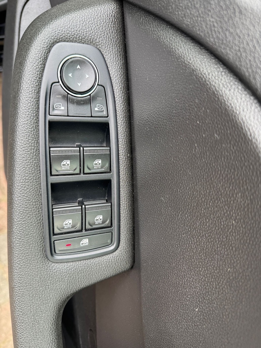 Used Renault Clio 2023 for sale - 76869007: Photo 29