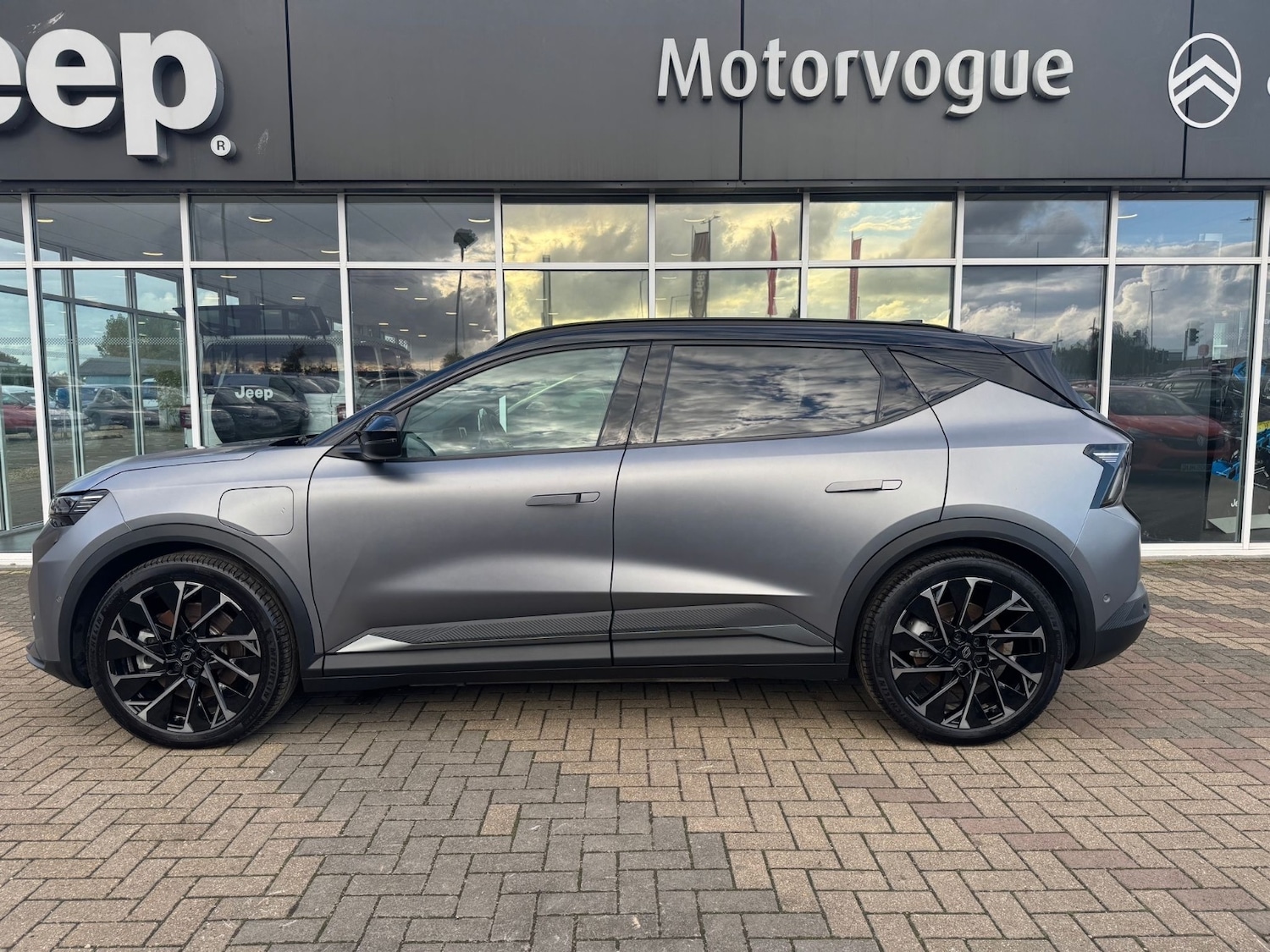 Used Renault Scenic E-Tech 2024 for sale - 76869133: Photo 15