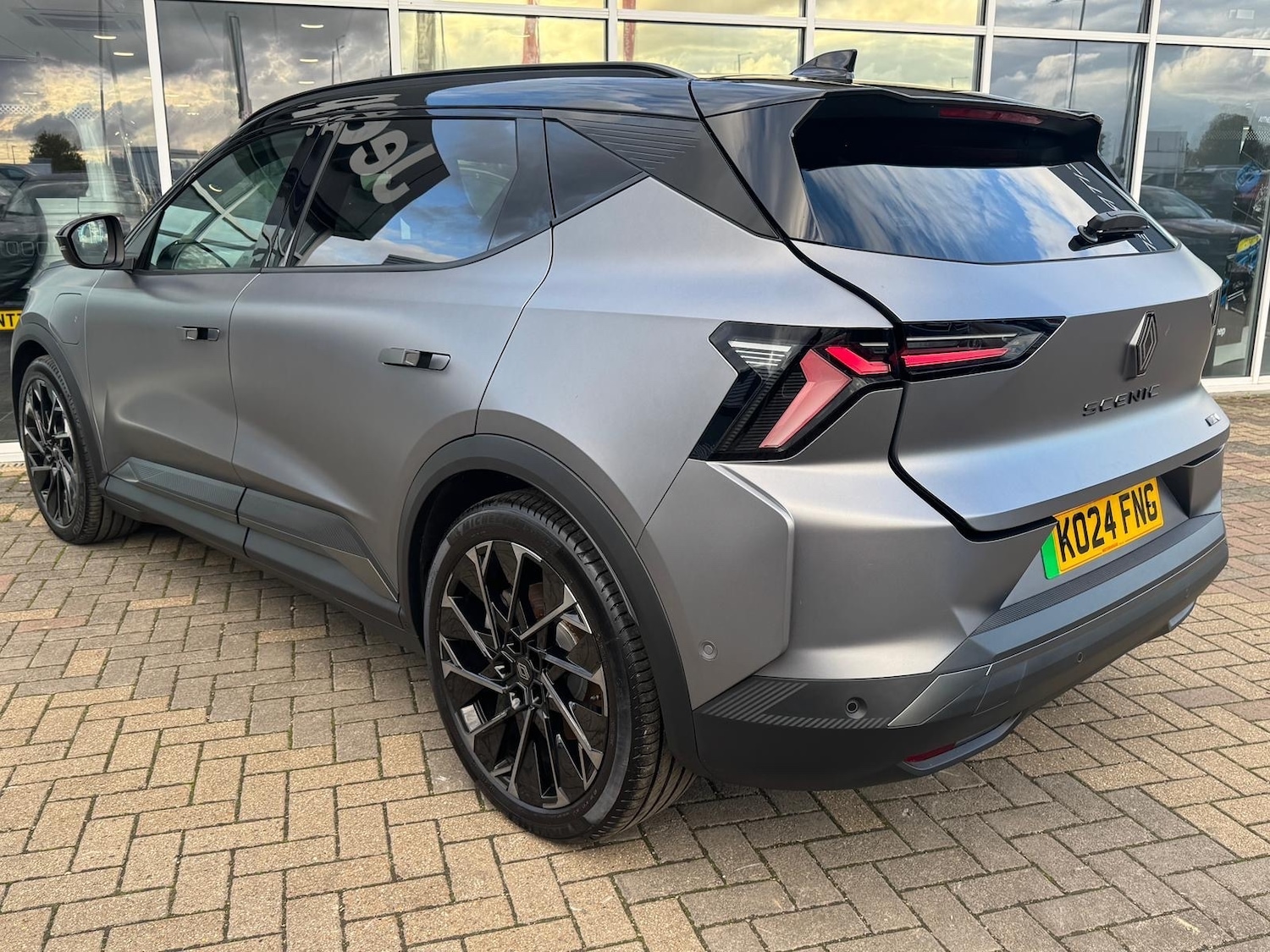 Used Renault Scenic E-Tech 2024 for sale - 76869133: Photo 5