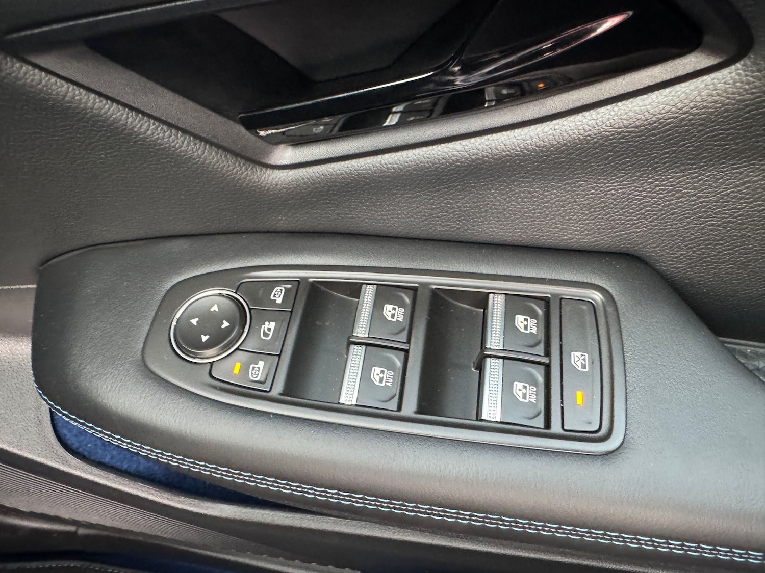 Used Renault Scenic E-Tech 2024 for sale - 76869133: Photo 84