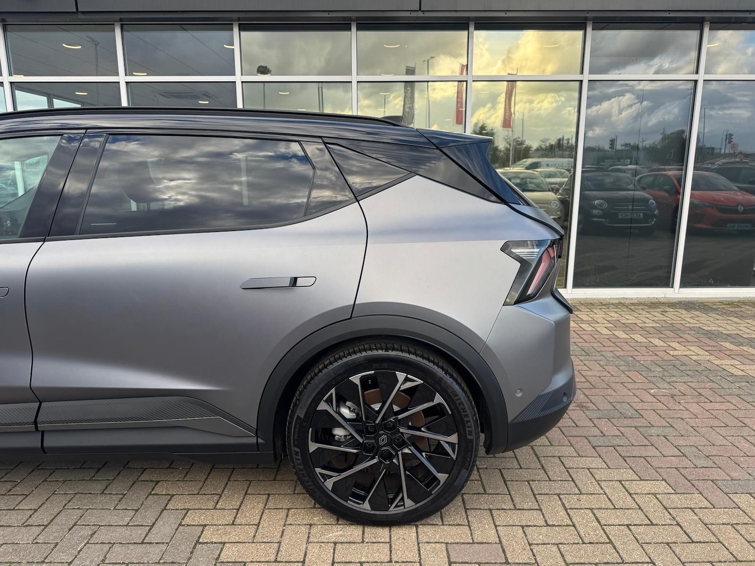 Used Renault Scenic E-Tech 2024 for sale - 76869133: Photo 91