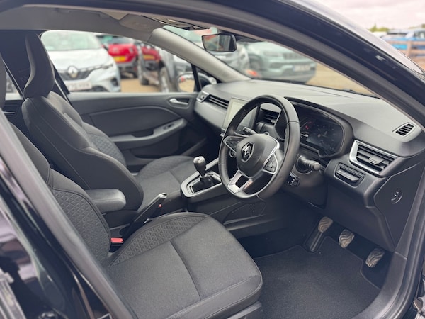 Used Renault Clio 2023 for sale - 75355249: Photo 24