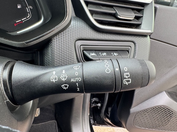Used Renault Clio 2023 for sale - 75355249: Photo 33