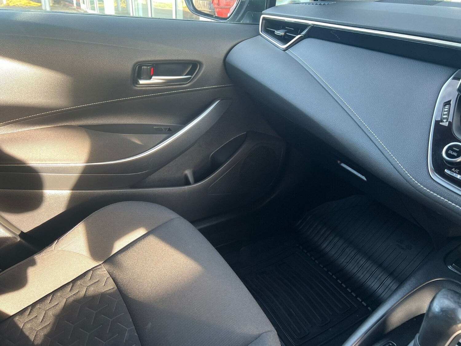 Used Toyota Corolla 2019 for sale - 76914950: Photo 39