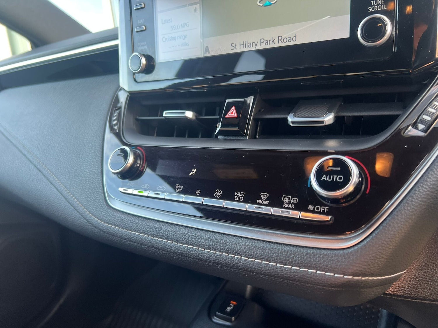 Used Toyota Corolla 2019 for sale - 76914950: Photo 48