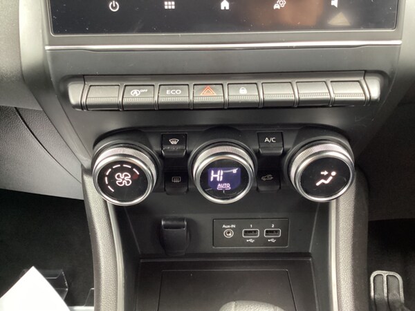 Used Renault Captur 2021 for sale - 75509538: Photo 40