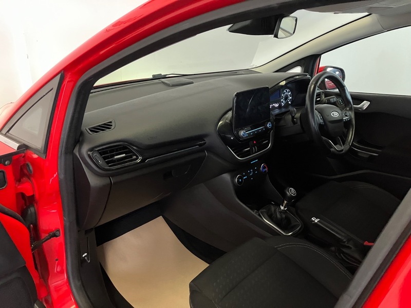 Used Ford Fiesta 2018 for sale - 77154077: Photo 9