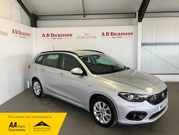Used Fiat Tipo 2017 for sale - 79385640: Photo