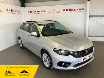Used Fiat Tipo 2017 for sale - 79385640: Photo