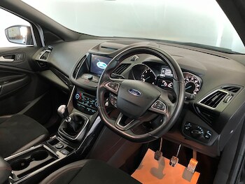 Used Ford Kuga 2019 for sale - 76986568: Photo