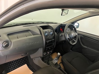 Used Dacia Duster 2017 for sale - 78769662: Photo