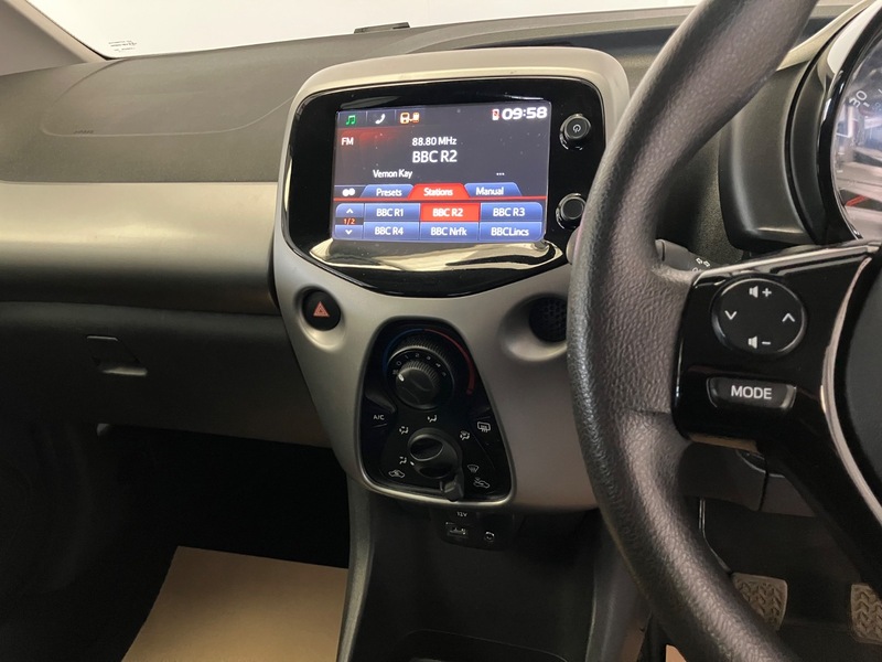 Used Peugeot 108 2017 for sale - 75961696: Photo 10