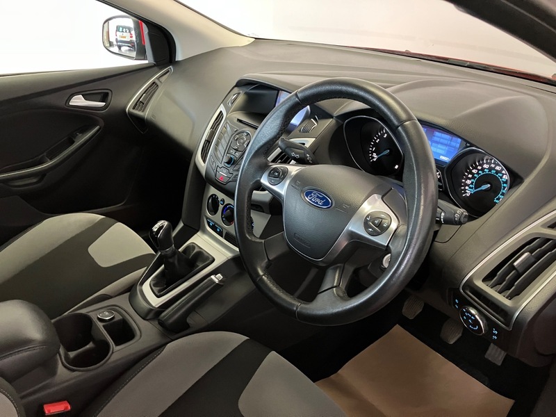 Used Ford Focus 2014 for sale - 76185847: Photo 6