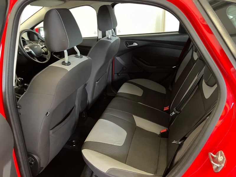 Used Ford Focus 2014 for sale - 76185847: Photo 9