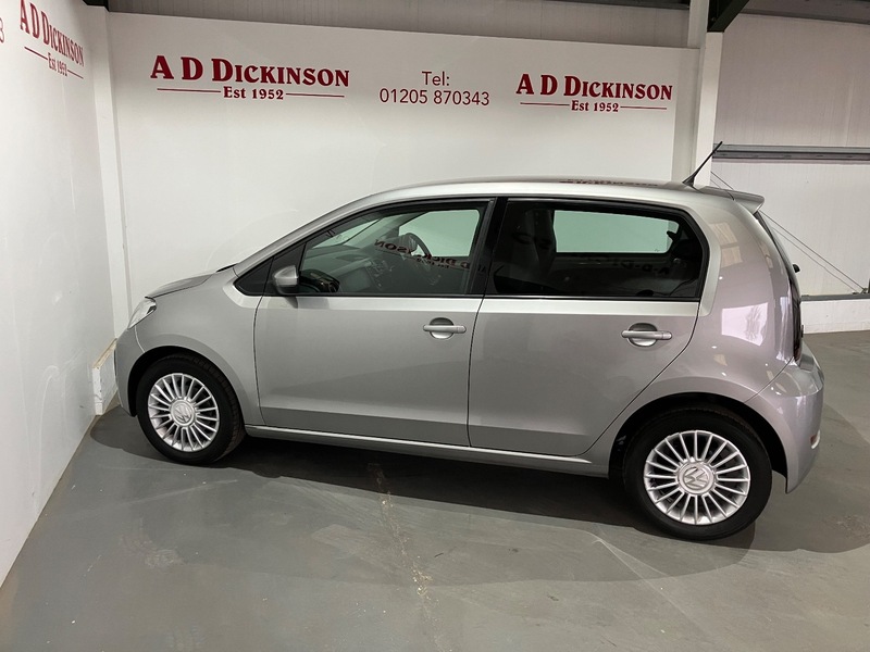 Used Volkswagen up! 2018 for sale - 76863591: Photo 3