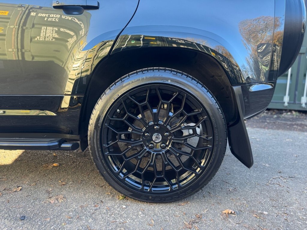 Used Land Rover Defender 2021 for sale - 76647662: Photo 14