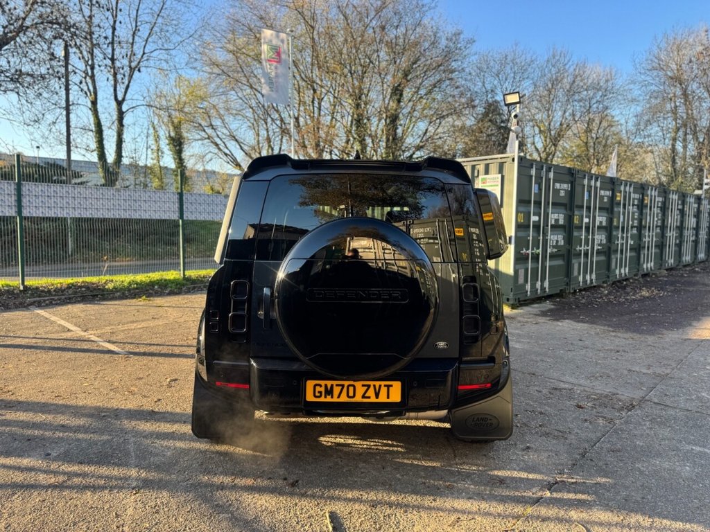 Used Land Rover Defender 2021 for sale - 76647662: Photo 4