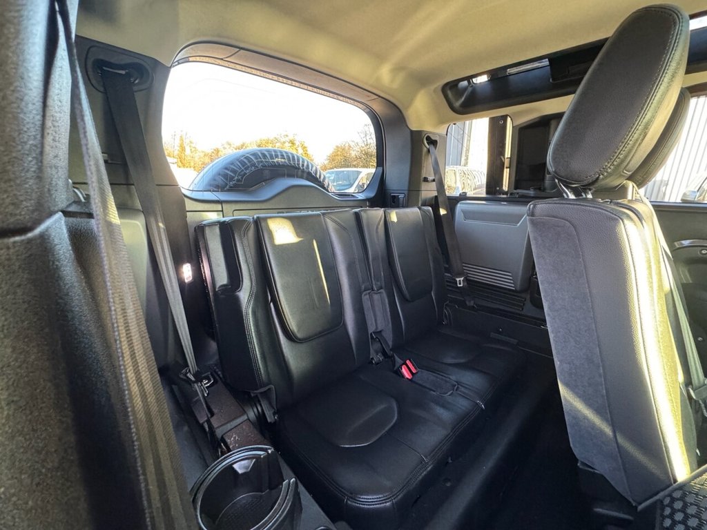 Used Land Rover Defender 2021 for sale - 76647662: Photo 42