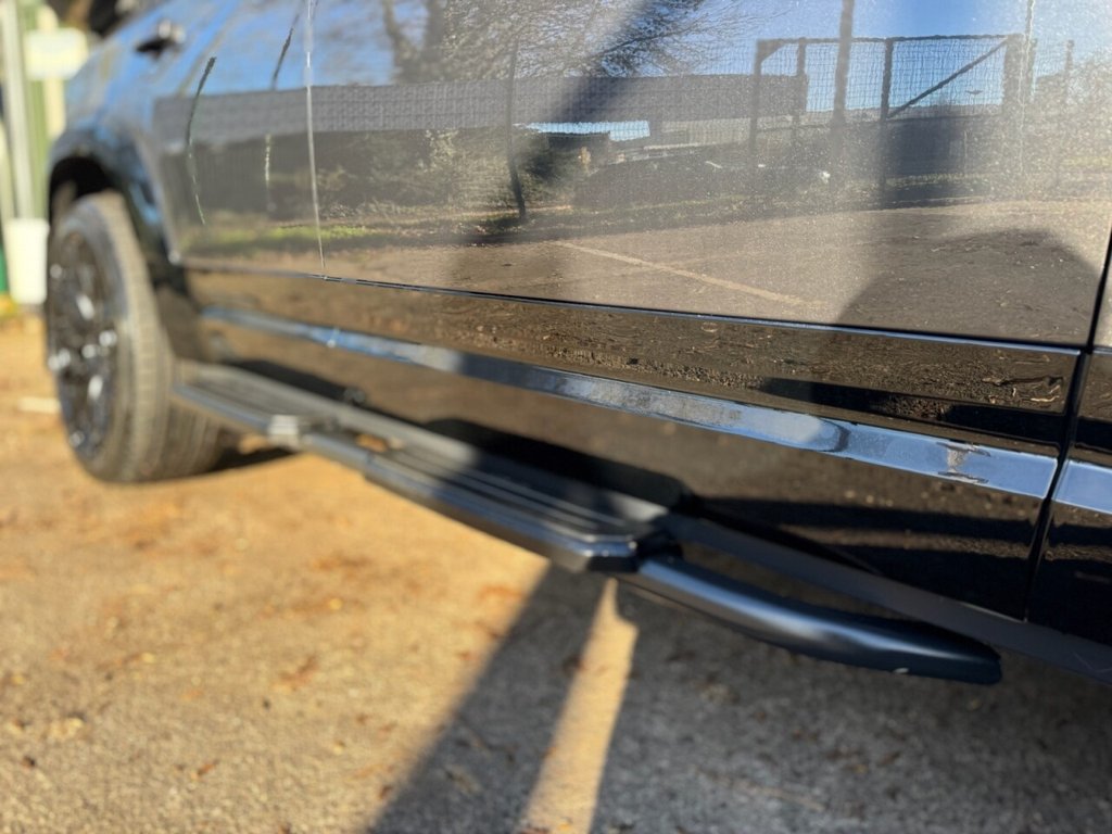 Used Land Rover Defender 2021 for sale - 76647662: Photo 44