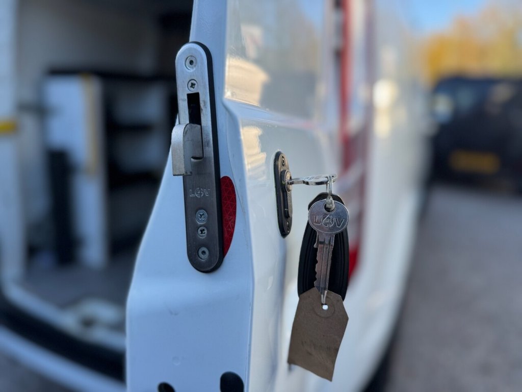 Used Ford Transit Custom 2021 for sale - 76604916: Photo 25