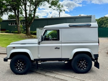 Used Land Rover Defender 2011 for sale - 79072431: Photo
