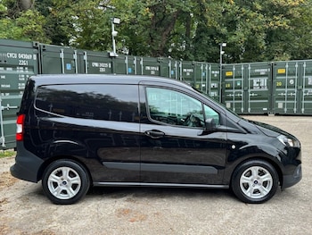 Used Ford Transit Courier 2021 for sale - 76203063: Photo
