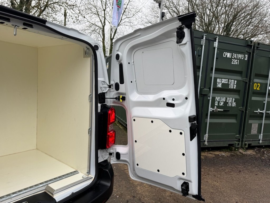 Used Peugeot Expert 2022 for sale - 77328421: Photo 9