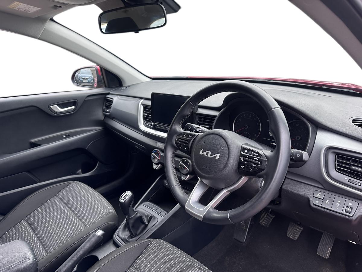 Used Kia Stonic 2023 for sale - 77884632: Photo 11