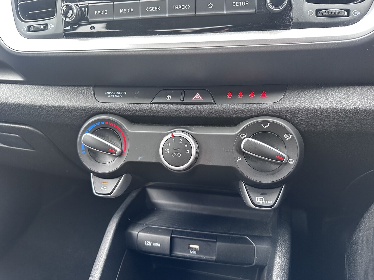 Used Kia Stonic 2023 for sale - 77884632: Photo 17