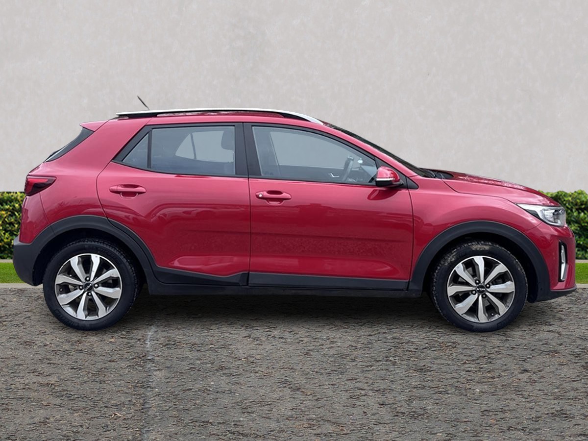 Used Kia Stonic 2023 for sale - 77884632: Photo 2