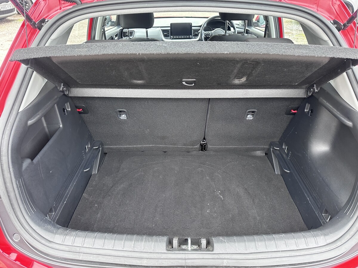 Used Kia Stonic 2023 for sale - 77884632: Photo 27